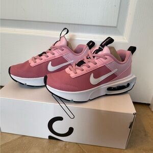 Nike Air Max Pink and White Shoes 2.5